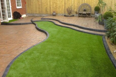 What benefits do Artificial grass have when used for pets