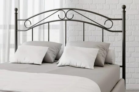 What are the key features of metal Headboards?