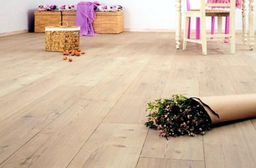 Why are the reasons that Commercial Property owners prefer Laminate Flooring?