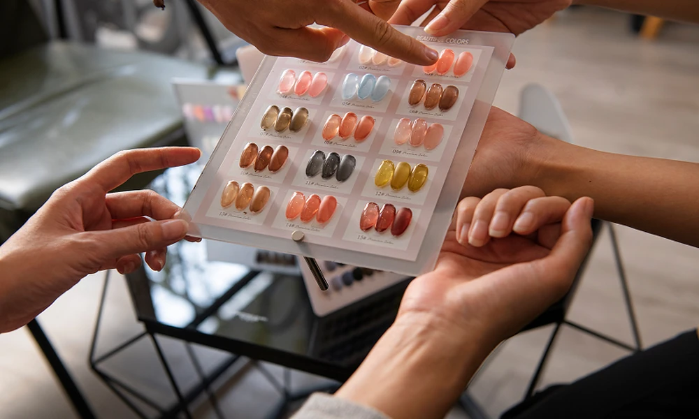 Popular Gel Manicure Colours to Match Every Season